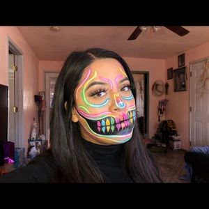 Meet your Posher, Brenda